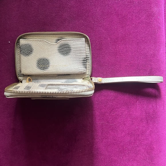 MARC BY MARC JACOBS Polka Dot Snakeskin Gold Zip Closure Clutch Wristlet Wallet - Picture 4 of 5